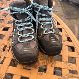 Women's Gray and Black Ankle Boots